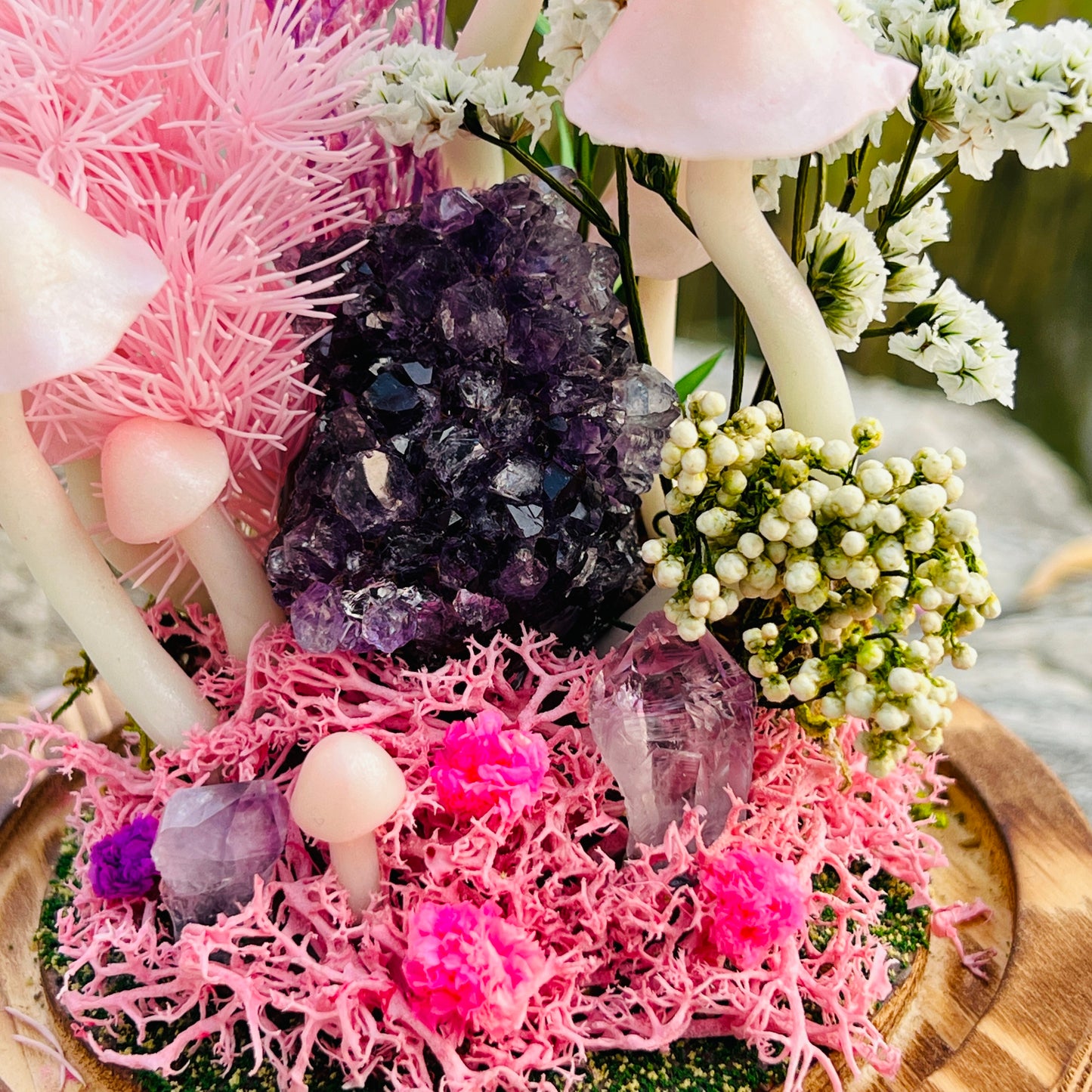 Handmade Amethyst Crystal Mushroom Lamp - Pink Enchanted Forest Night Light - Whimsical Fairy Garden Decor - Unique Gift for Her