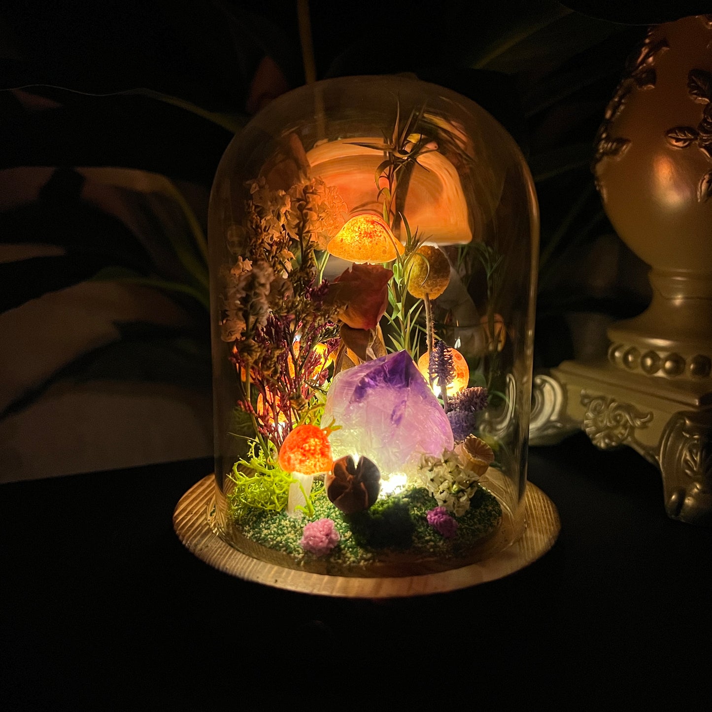 Mystical Purple Crystal Garden Lamp: The Ultimate Birthday or Anniversary Surprise
