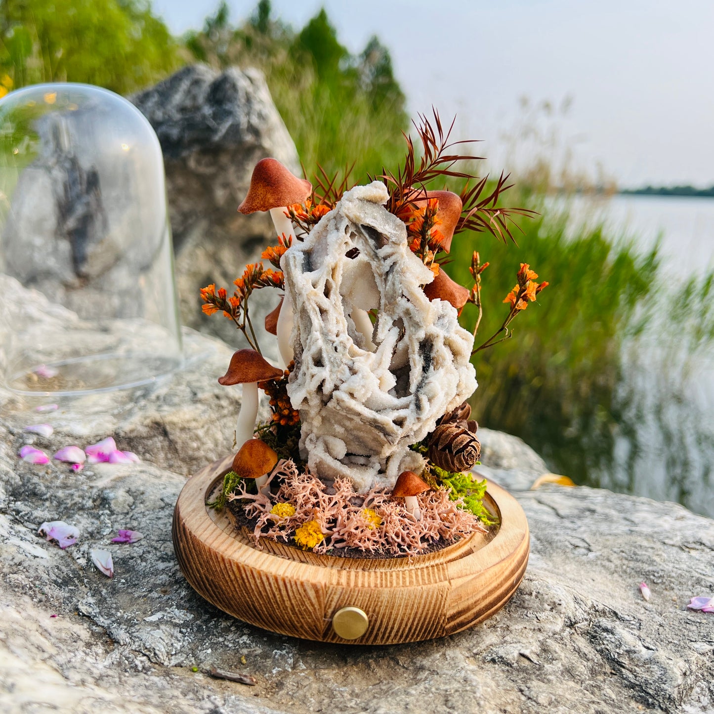 Natural Sphalerite & Enchanted Autumn Forest night light | Handmade Crystal Mushroom Lamp
