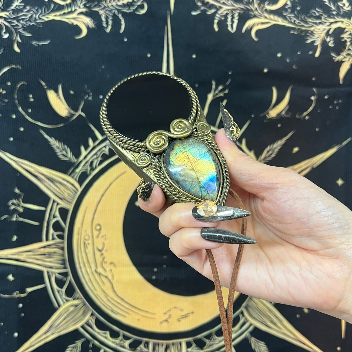 Handmade Natural Black Obsidian Scrying Mirror pendant/Magic Obsidian Witch Mirror/Crystal Quartz Mirror/Manifest Altar Tool