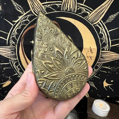 Handmade Natural Black Obsidian Scrying Mirror pendant/Magic Obsidian Witch Mirror/Crystal Quartz Mirror/Manifest Altar Tool