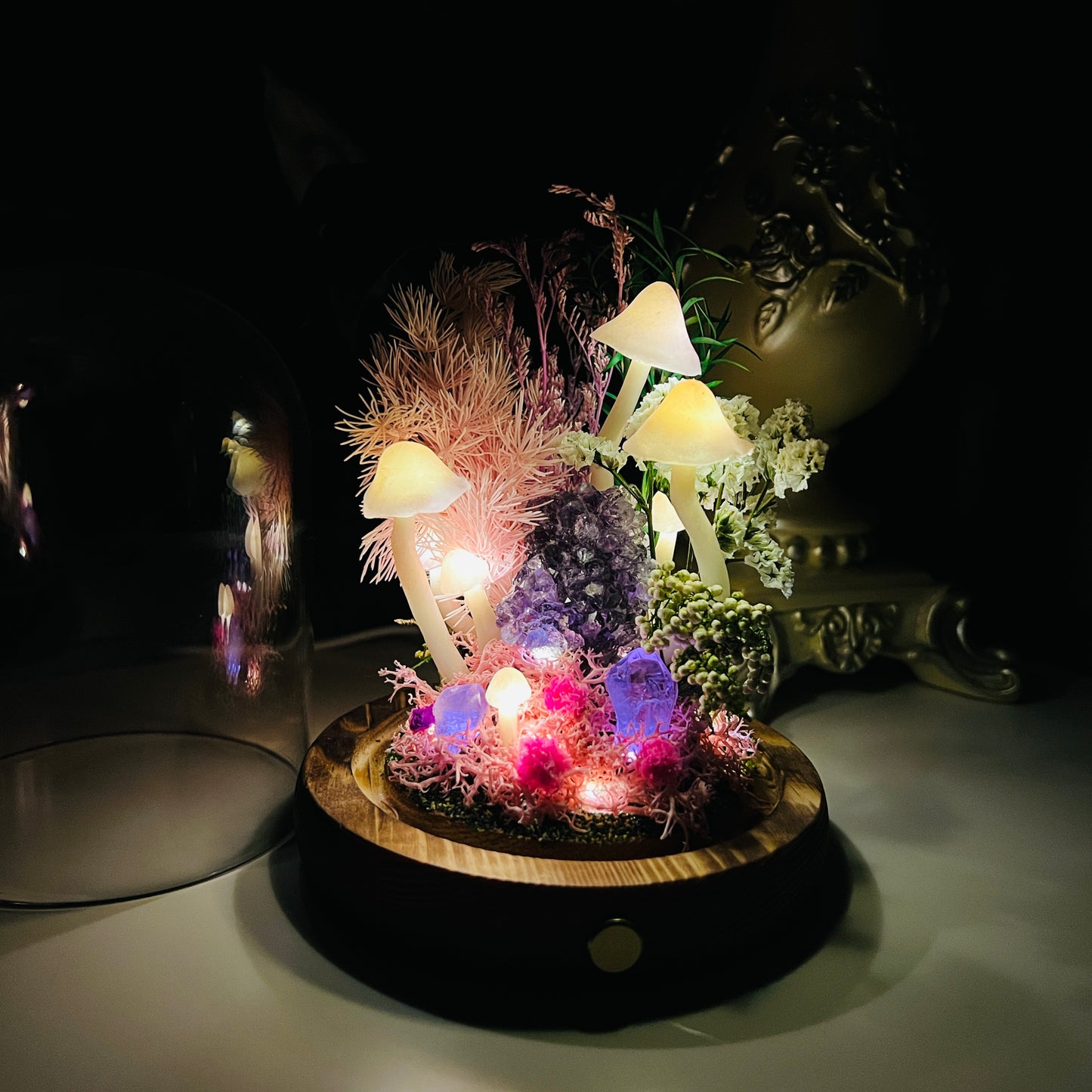 Handmade Amethyst Crystal Mushroom Lamp - Pink Enchanted Forest Night Light - Whimsical Fairy Garden Decor - Unique Gift for Her
